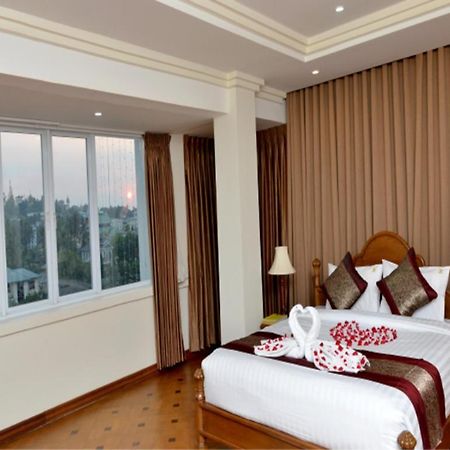 Golden Butterfly Hotel Yangon Ngoại thất bức ảnh